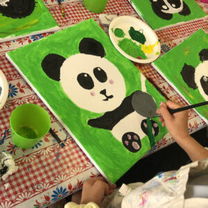 Baby-panda-schilderij maken