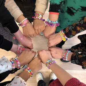 Feestje Ibiza-armbandjes maken Artwise Haarlem